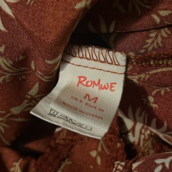 ROMWE medium romper - Picture 2 of 2